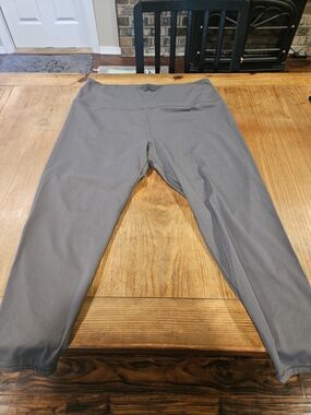 Source Unknown Gray Women's Leggings